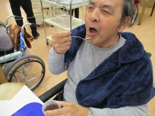 3月