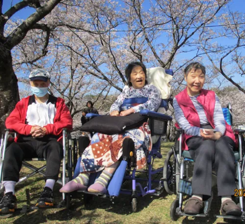 4月