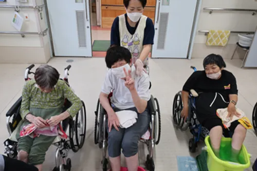 6月